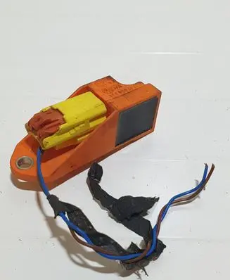 Volkswagen Touran I Airbag deployment crash/impact sensor 1T0909606 5WK46340