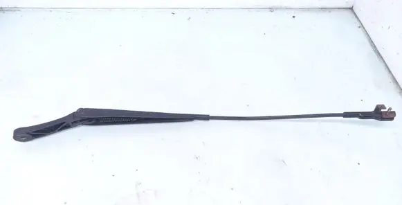 Front wiper blade arm