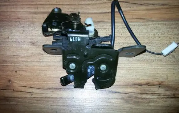 KIA Rio Tailgate/trunk/boot lock/catch/latch
