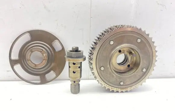 Mercedes-Benz CLS C219 Camshaft pulley/ VANOS A2720505347