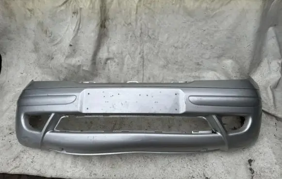 Mercedes-Benz Vaneo W414 Front bumper a414
