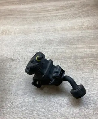Opel Vectra C Vacuum valve 09128022