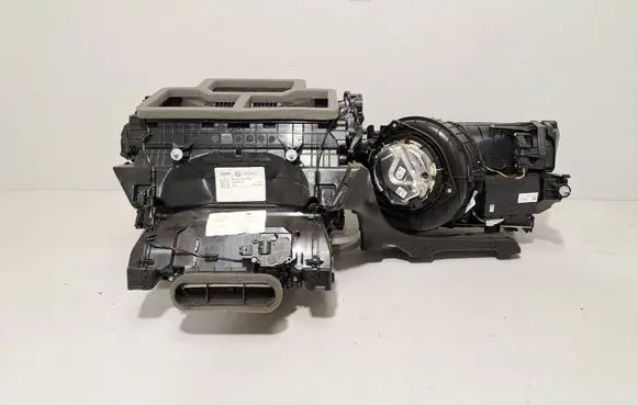 BMW X3 G01 Interior heater climate box assembly 9382874 9382861