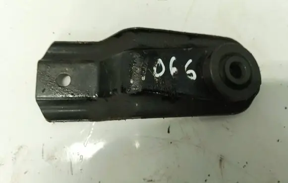 Subaru B9 Tribeca Radiator mount bracket 