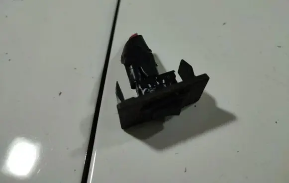 Other switches/knobs/shifts
