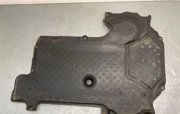 Mercedes-Benz C W204 Engine splash shield/under tray A2045202323