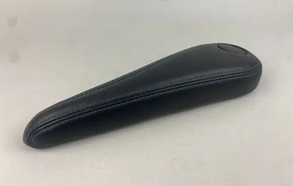 Chrysler Pacifica Rear seat armrest 5RD44TRMAD