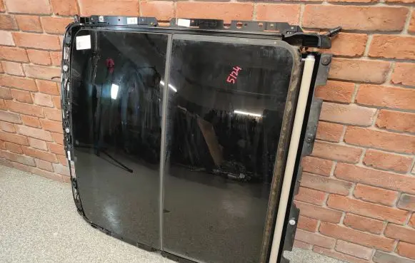 BMW X4 G02 Sunroof glass 7487251 9466770 14008111123