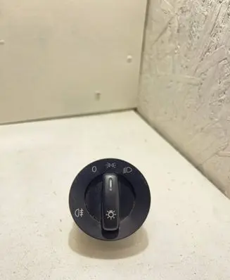 Volkswagen PASSAT B6 Light switch 1K0941431AH