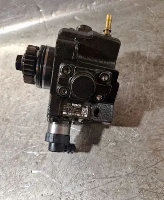 Nissan NV300 Fuel injection high pressure pump 0445010406 9188532 1000589337