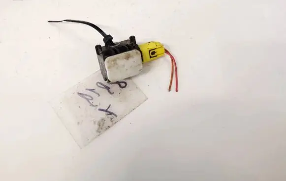 Mercedes-Benz ML W164 Airbag deployment crash/impact sensor 0038202826