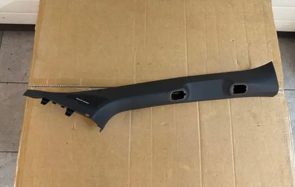 Volkswagen Amarok II (A) pillar trim