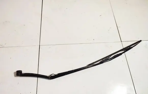 Hyundai Santa Fe Front wiper blade arm