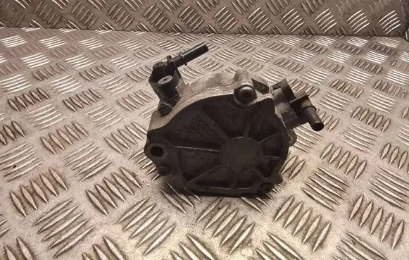 Peugeot 308 Vacuum pump 9804021880