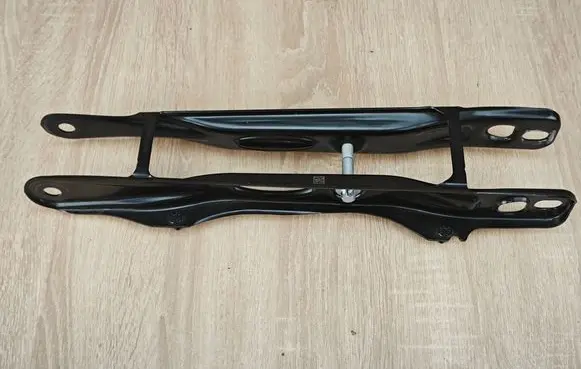 BMW 8 G16 Rear upper control arm/wishbone 6875104