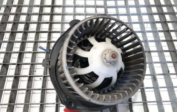 Iveco Daily 3rd gen Heater fan/blower