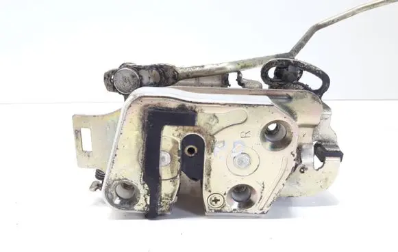 Mazda 323 Front door lock 
