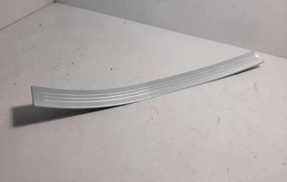 Mercedes-Benz S W221 Side skirt rear trim A2216800735