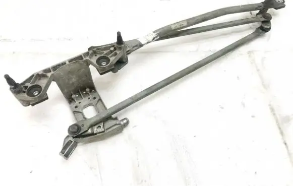 Front wiper linkage and motor