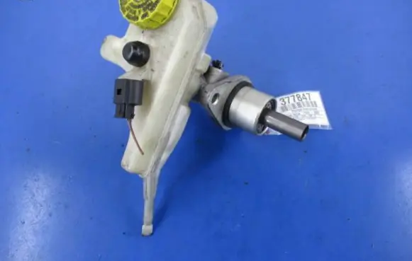 Seat Ibiza II (6k) Master brake cylinder