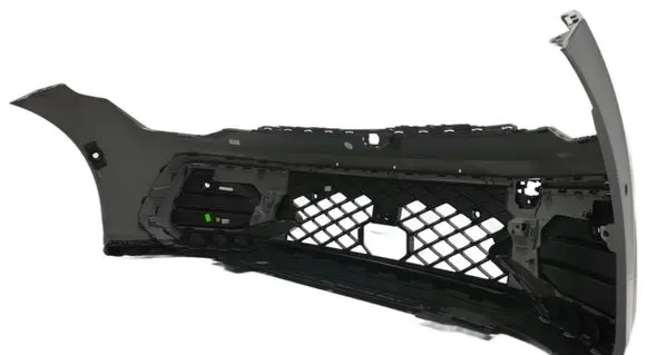 Volkswagen Golf V Front bumper 5H0807221AB