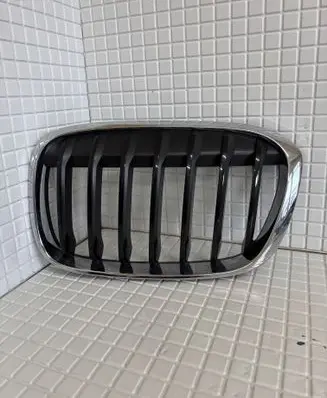 BMW X1 F48 F49 Front grill 7354823 7383365