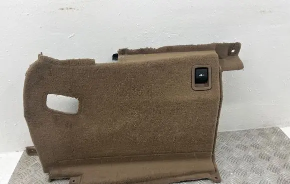 Trunk/boot side trim panel