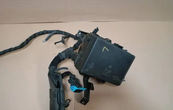 Maserati Ghibli Fuse box set 670036939