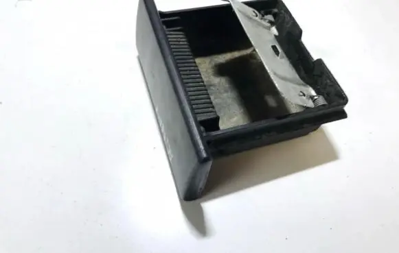 Car ashtray