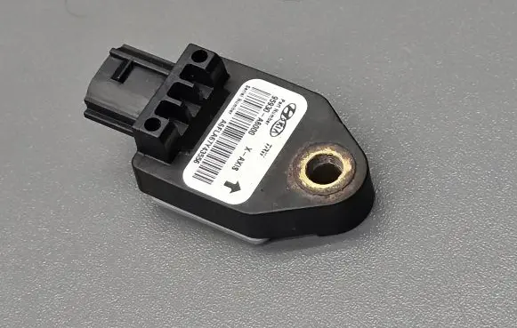 Hyundai i30 Airbag deployment crash/impact sensor 95930A6000