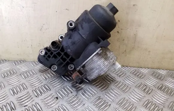 Oil filter mounting bracket