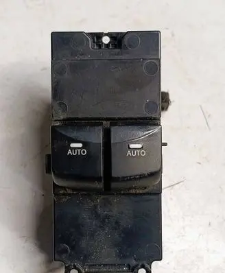 Hyundai i30 Quarter vent window switch 39Y4901311