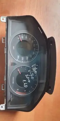 Volvo V70 Speedometer (instrument cluster) 36002598 69399270U 31270899AA