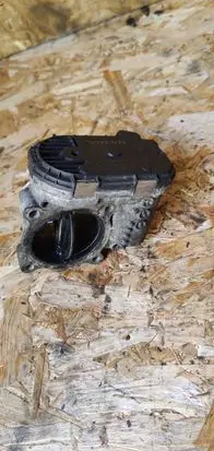 Volvo XC90 Throttle valve 0281002701