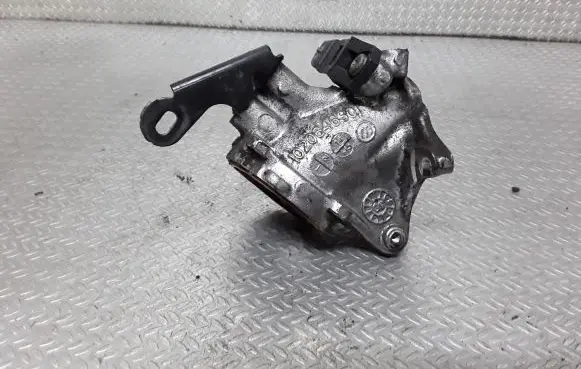Land Rover Freelander 2 - LR2 other engine part 1020646S01