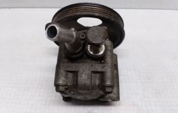 Nissan Almera N16 Power steering pump BN00A 5X064164