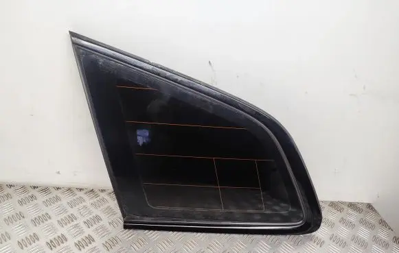 Volvo XC60 Rear side window 32244123