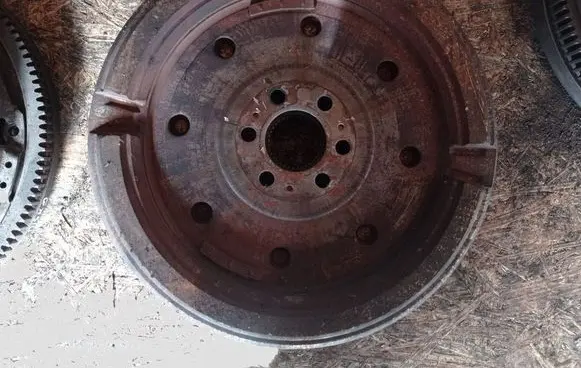 Volkswagen Golf V Flywheel