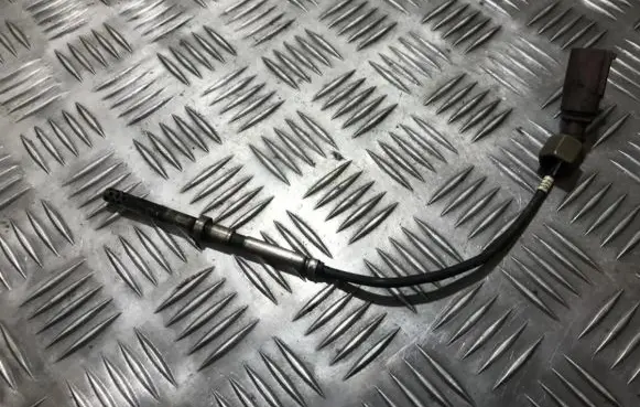 Exhaust gas temperature sensor