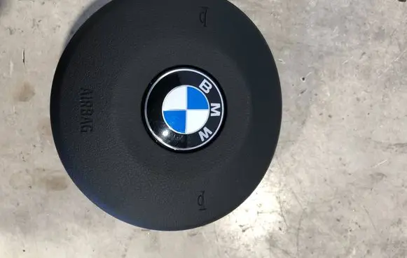BMW 4 F32 F33 Steering wheel airbag 33784579702