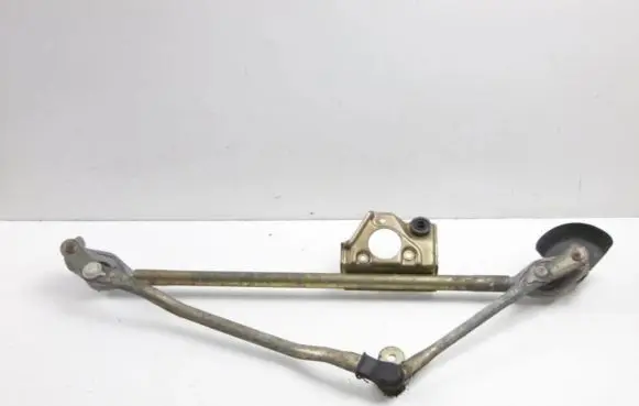 Saab 900 Front wiper linkage 