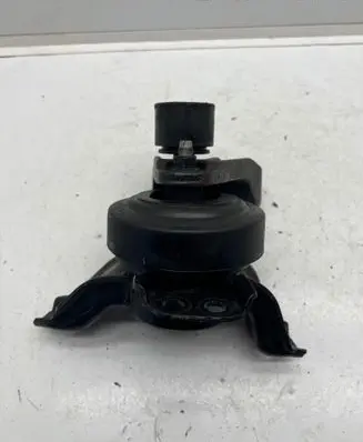 Engine mounting bracket