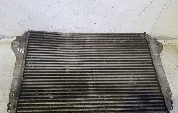 Toyota Avensis T250 Intercooler radiator