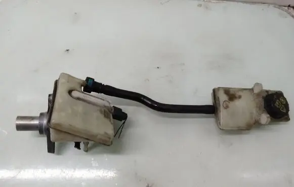 Ford Galaxy Master brake cylinder 