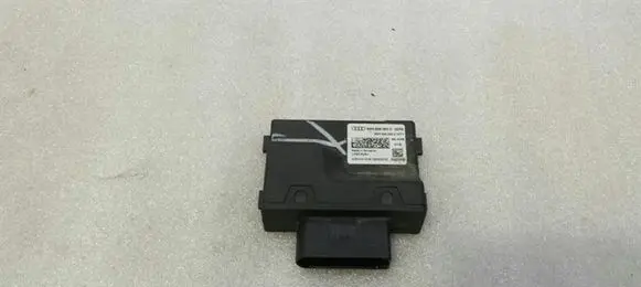 Audi A4 S4 B9 Fuel pump relay 8W0906093C