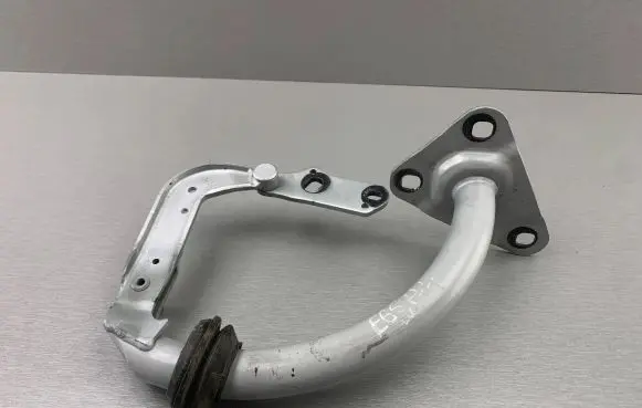 BMW 7 E65 E66 Tailgate/trunk/boot hinge 8240340