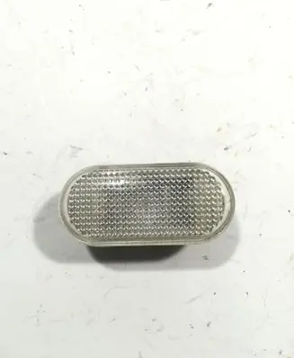 Nissan Qashqai Front fender indicator light 26160AX00A A048088 E1011380