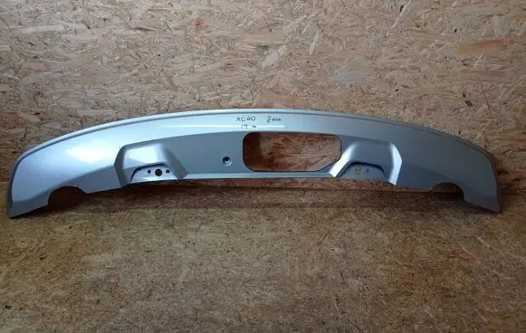 Volvo XC40 Rear bumper lower part trim 32136123