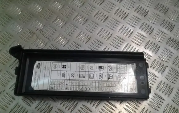 Land Rover Range Rover Sport L320 Fuse box cover 490000072