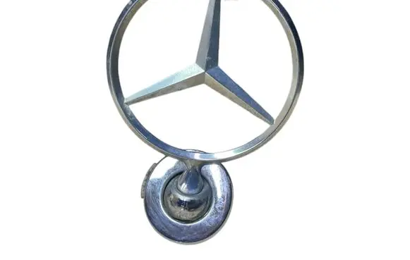 Mercedes-Benz E W124 Manufacturer badge logo/emblem 